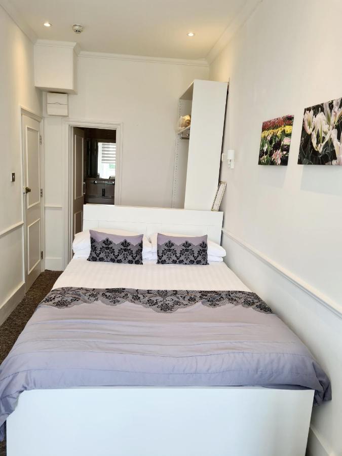 Rushmore Hotel 3*