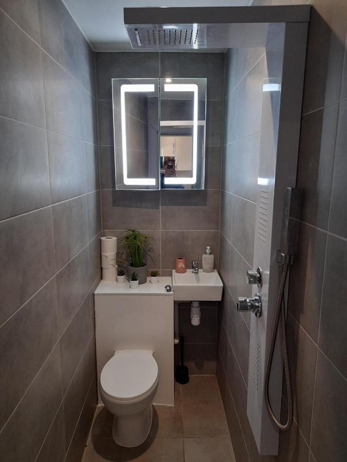Privatunterkunft Lovely Double In Shared 3 *
