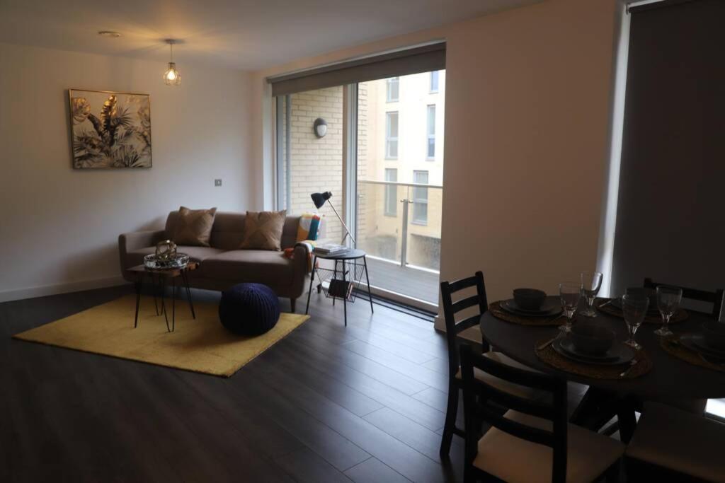 Apartamento Beautiful 2Bed Apartment 5 Mins From London Bridge.