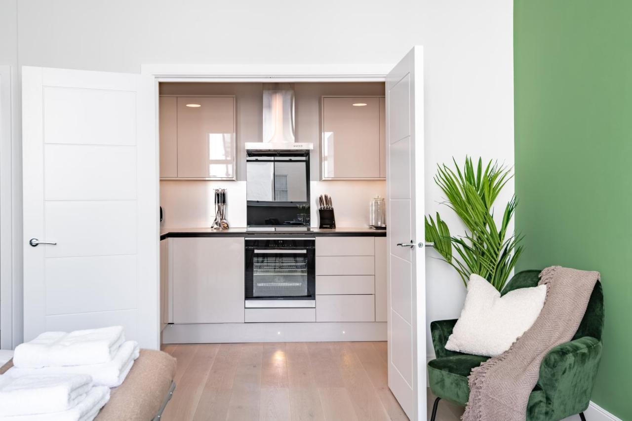 Queensberry Place By Stayo Appartement Londen