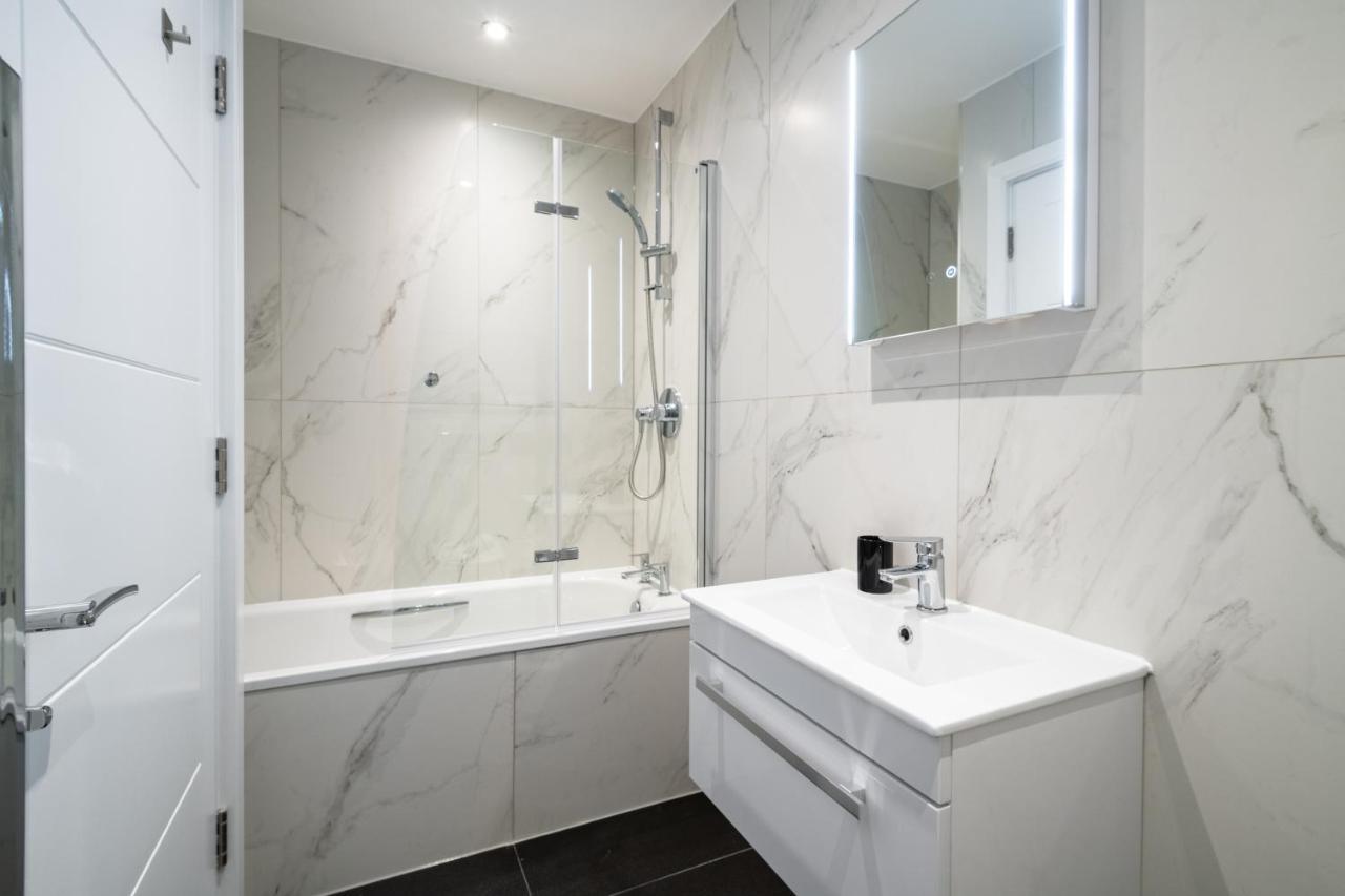 Queensberry Place By Stayo Appartement Londen