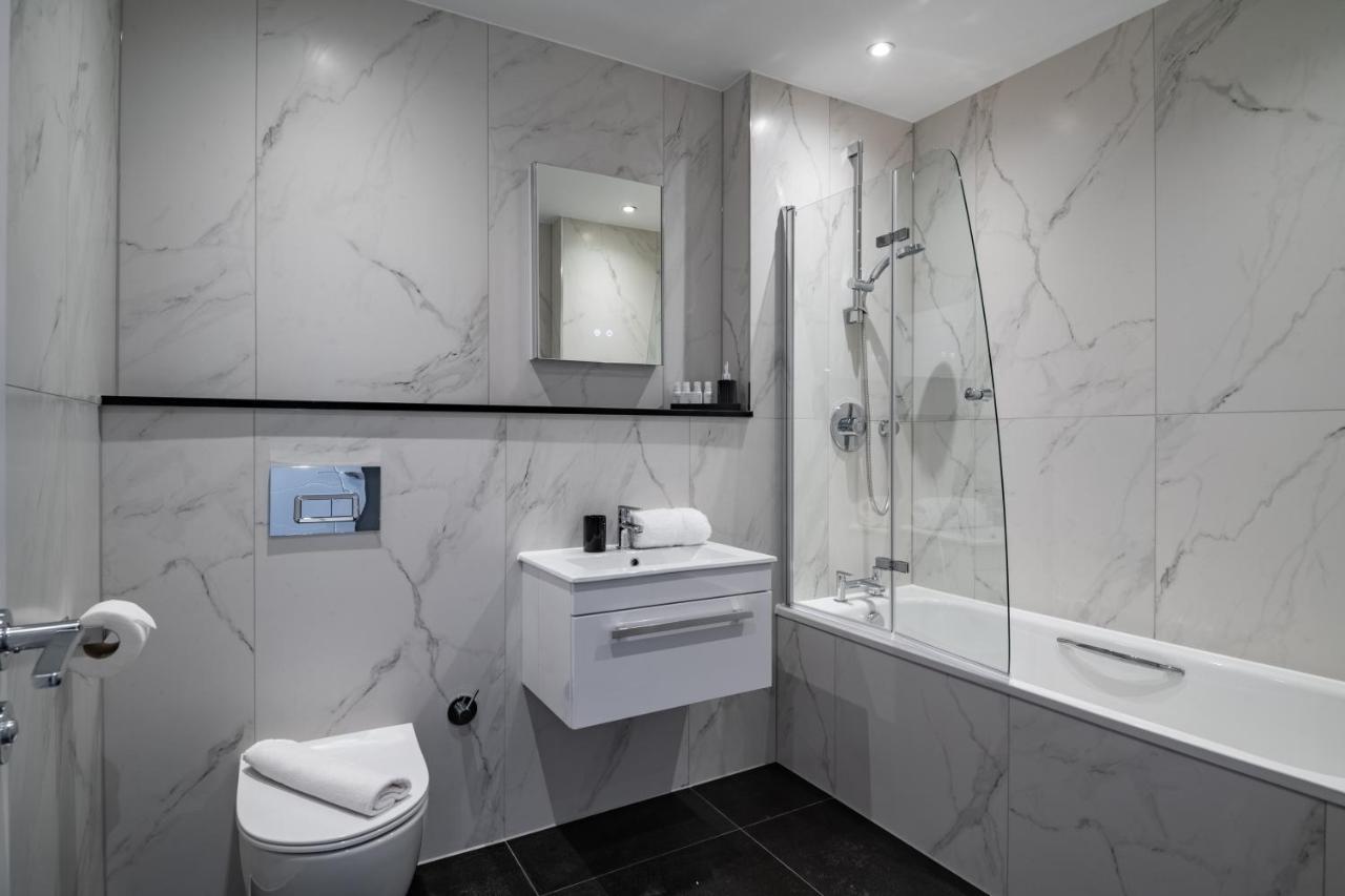 Queensberry Place By Stayo Londen