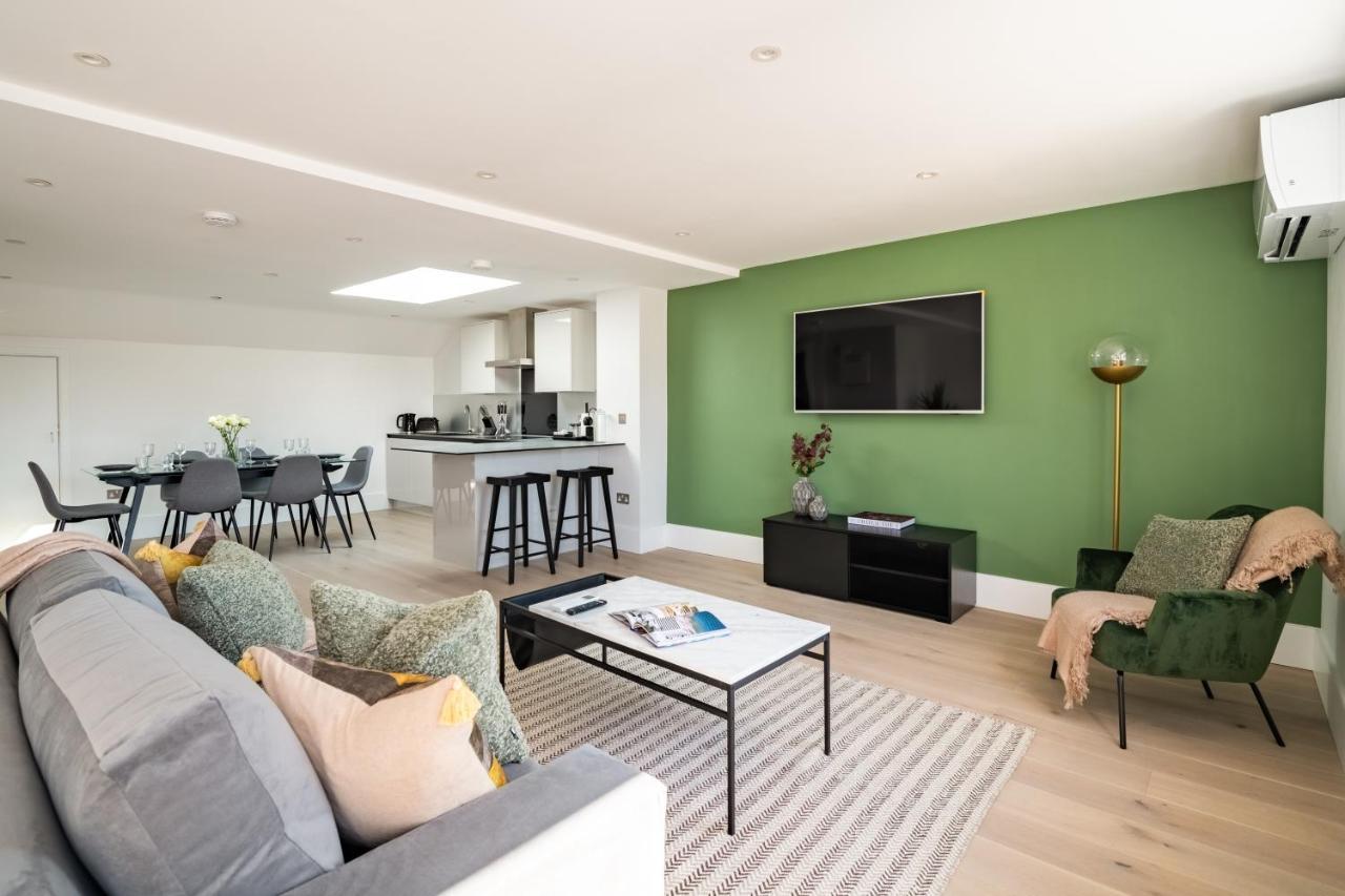 Queensberry Place By Stayo