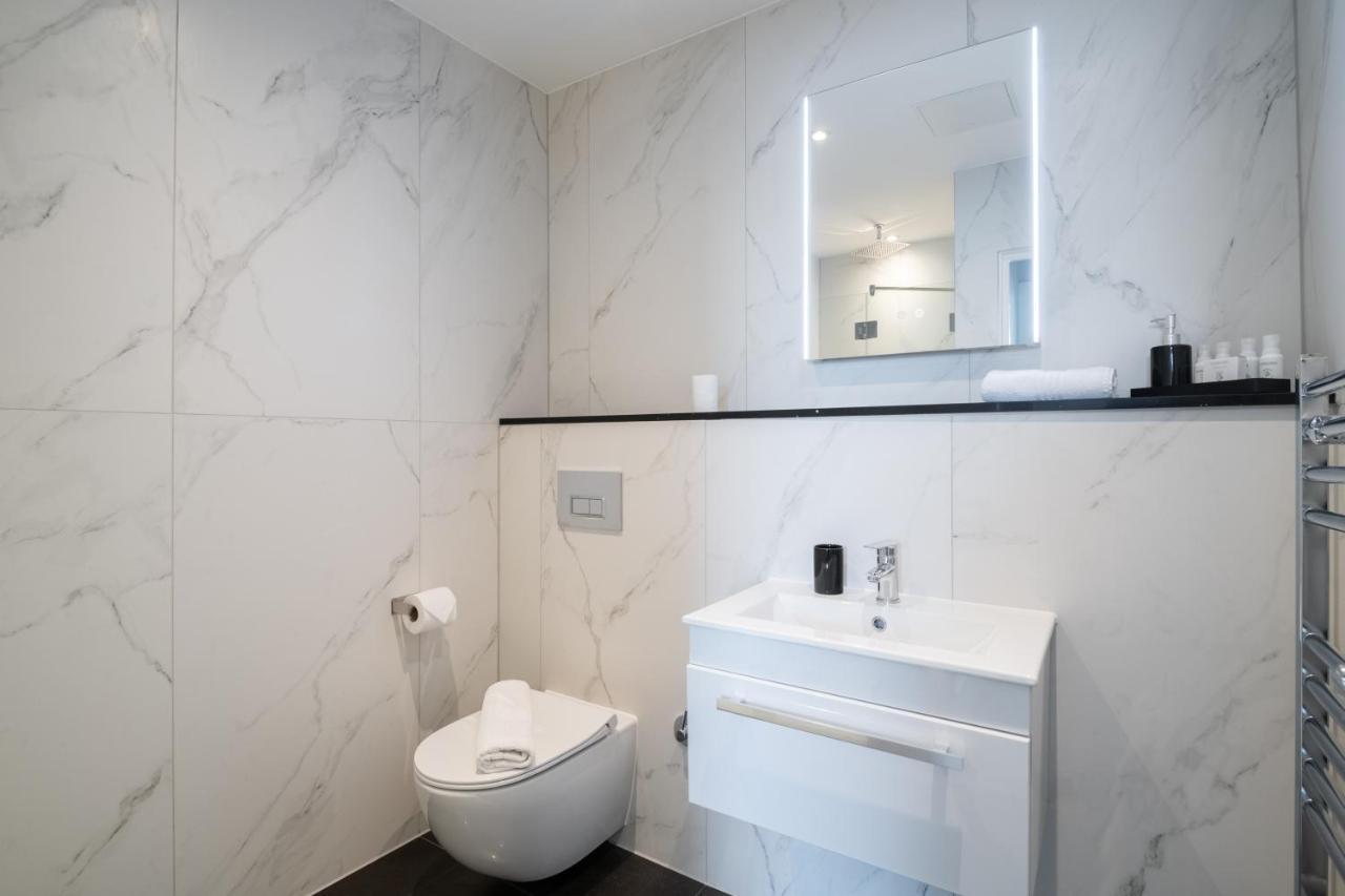 Appartement Queensberry Place By Stayo Londen