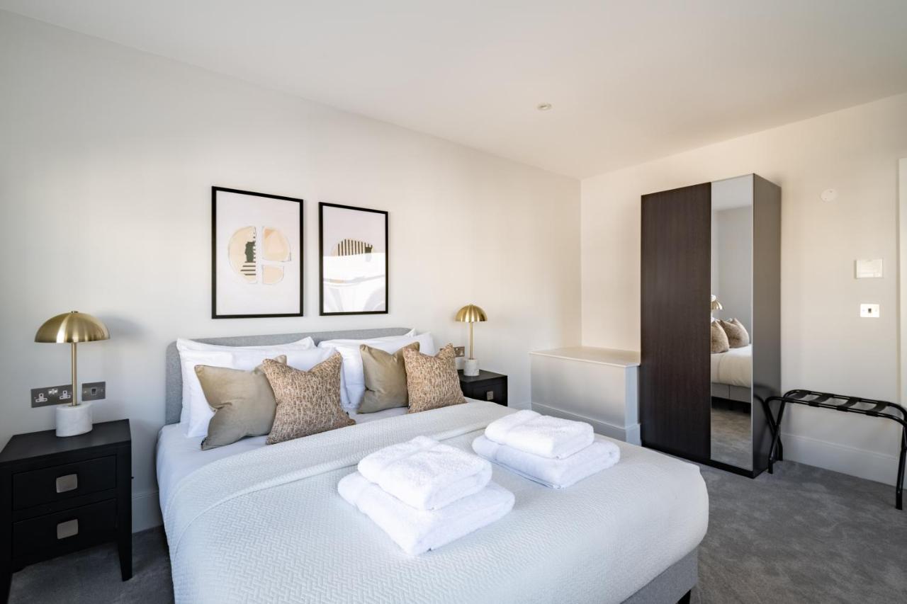 Queensberry Place By Stayo * Londen