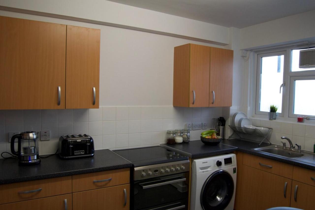 Leilighet Modern 1 Bedroom In Shadwell With Balcony