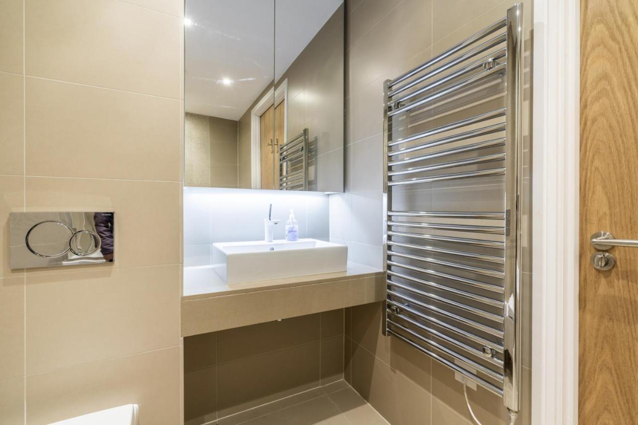 1br Penthouse Flat In East Apartment London