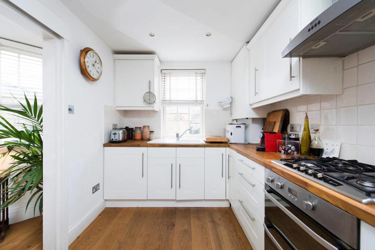 Lovely 2 Bedroom Family Near Tower Bridge Holiday home *