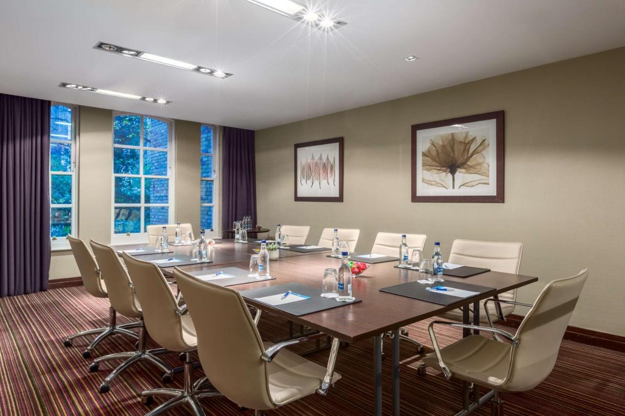 Nh Kensington Hotel 4*