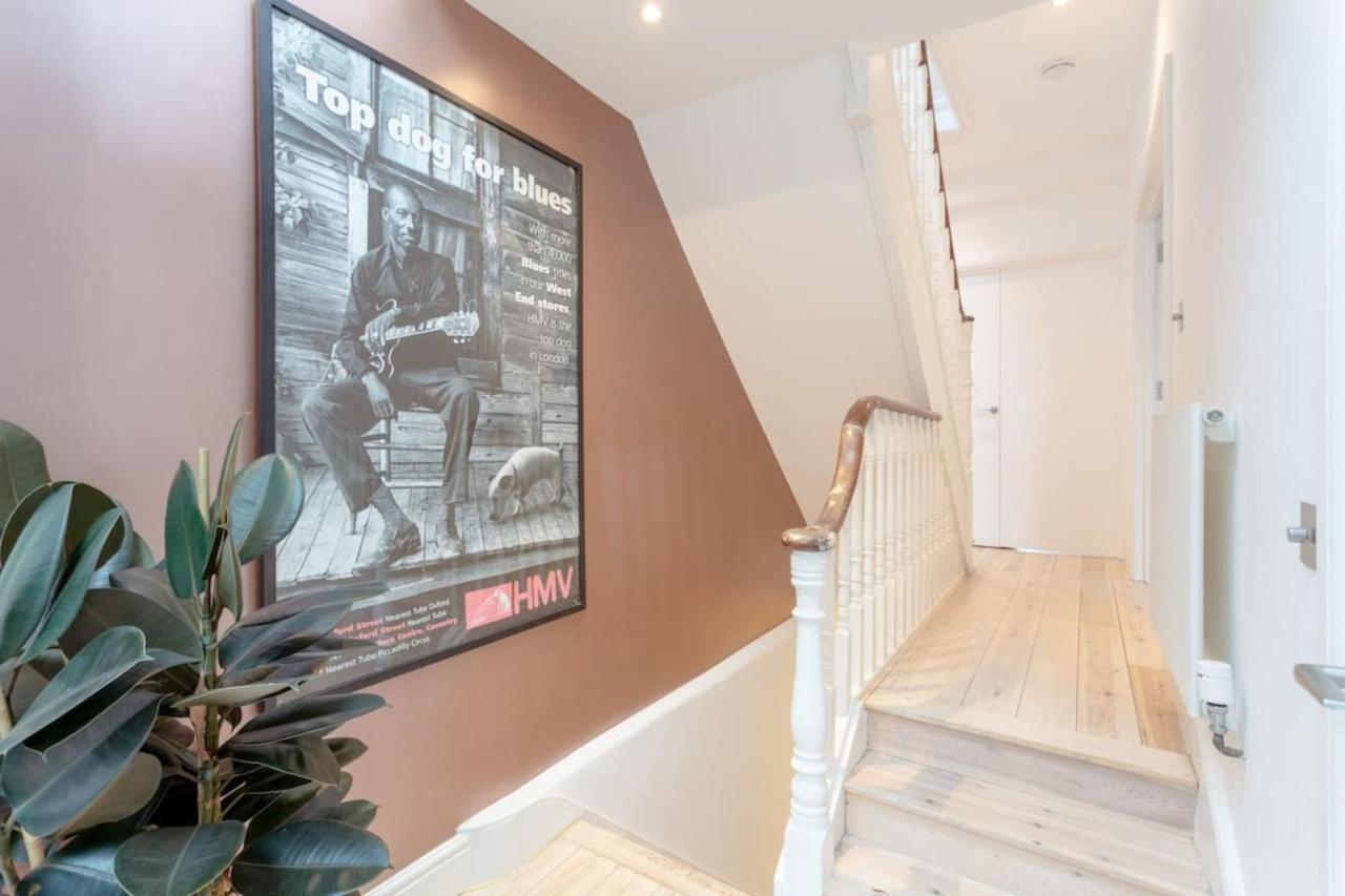 Apartment Stylish 2 Bedroom In *