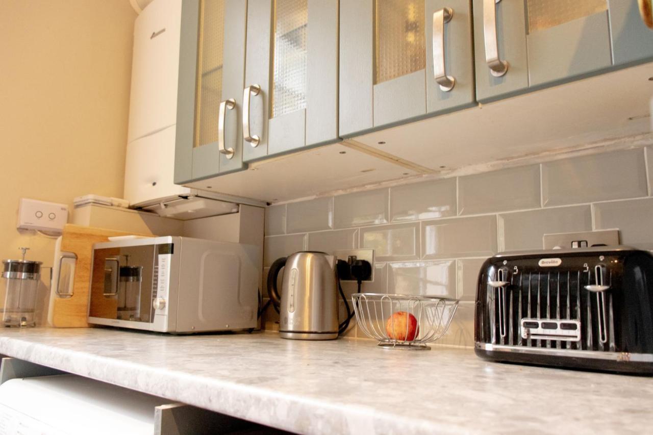 Trendy Two Bed With Private Garden * Londen