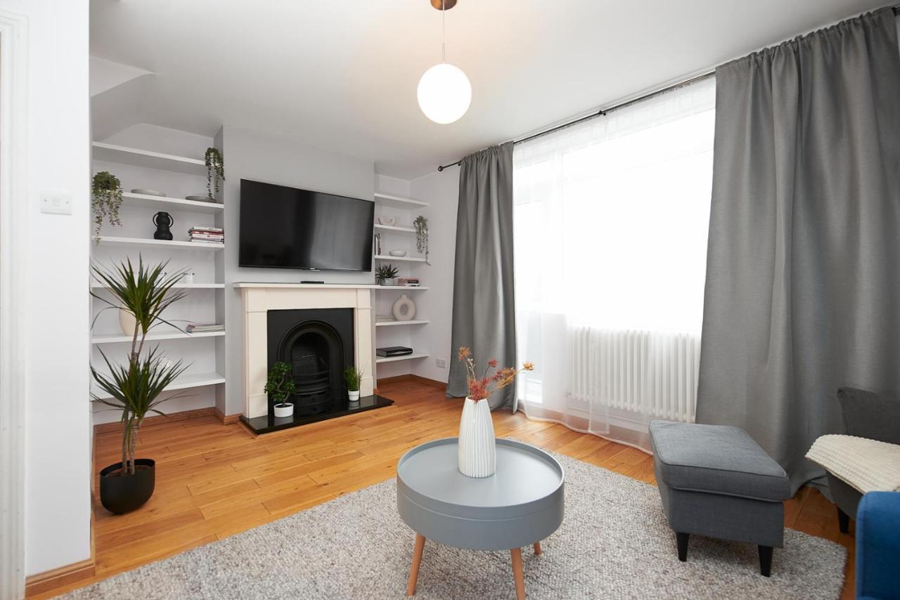 Ida Pod Places - Lewisham * London