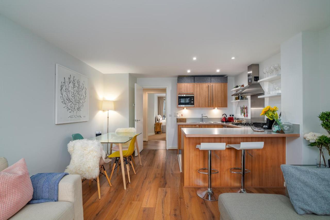 2Bed 2Bath 2Mins To Holloway Rd Tube With Gym Access Appartement *