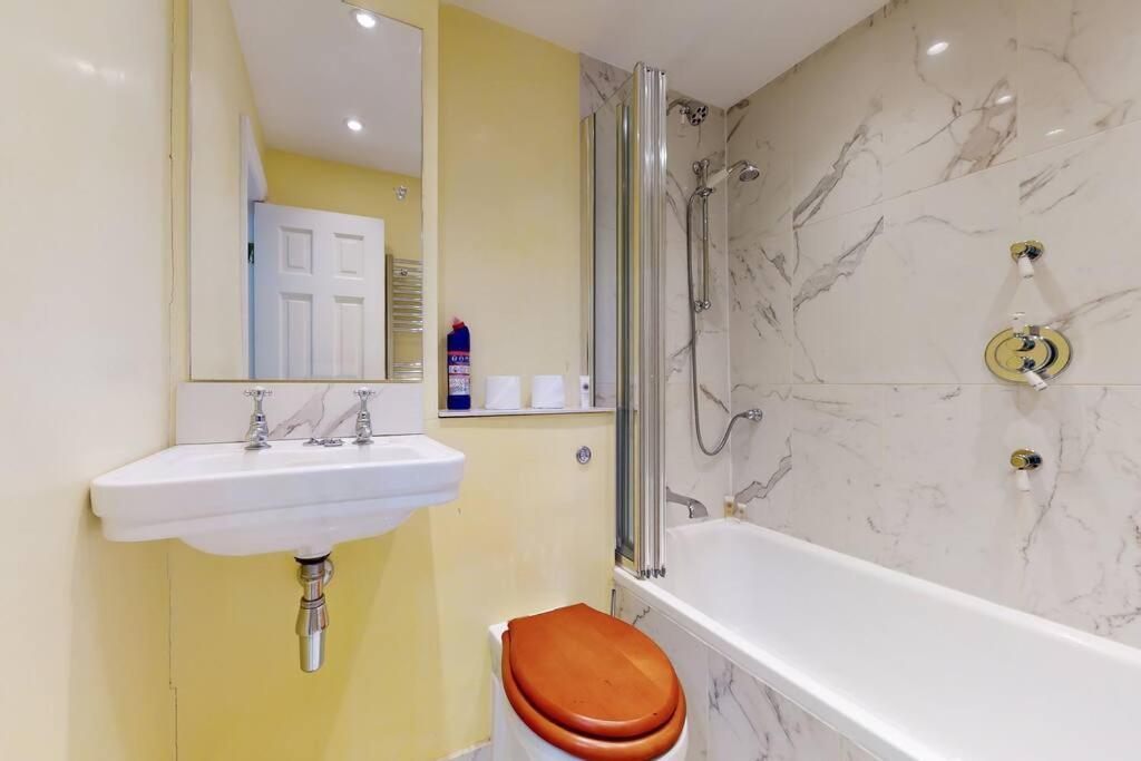 Lovely 1 Bedroom Flat In Pimlico Leilighet London