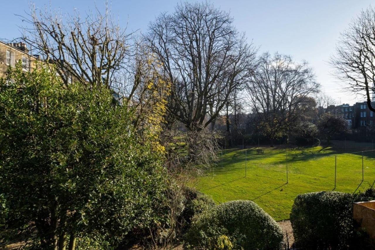 Elegant Earl's Court 2 Bedroom Flat Just 4 Minutes From Tube