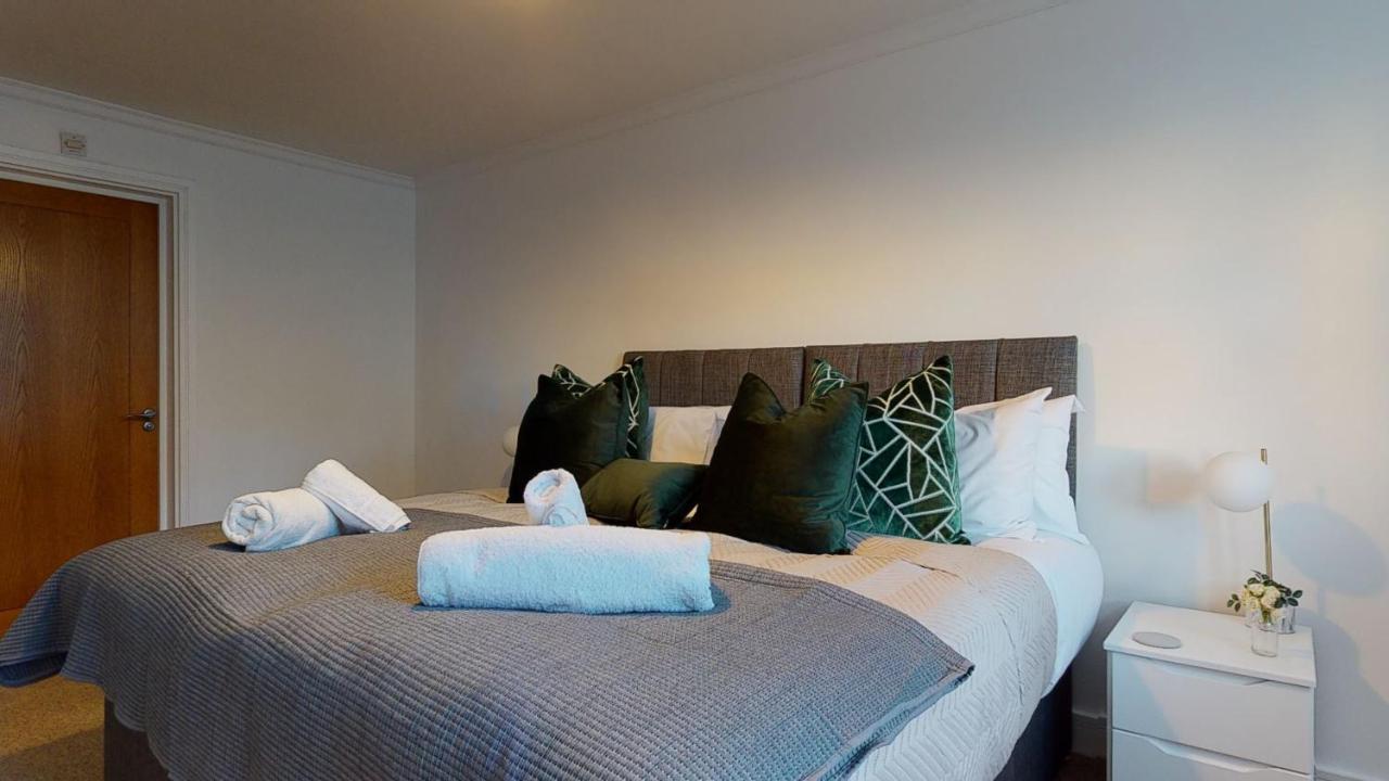 Docklands Riverside Superior 3 Bedroom Apartment By Delta Accomodation Apartment *