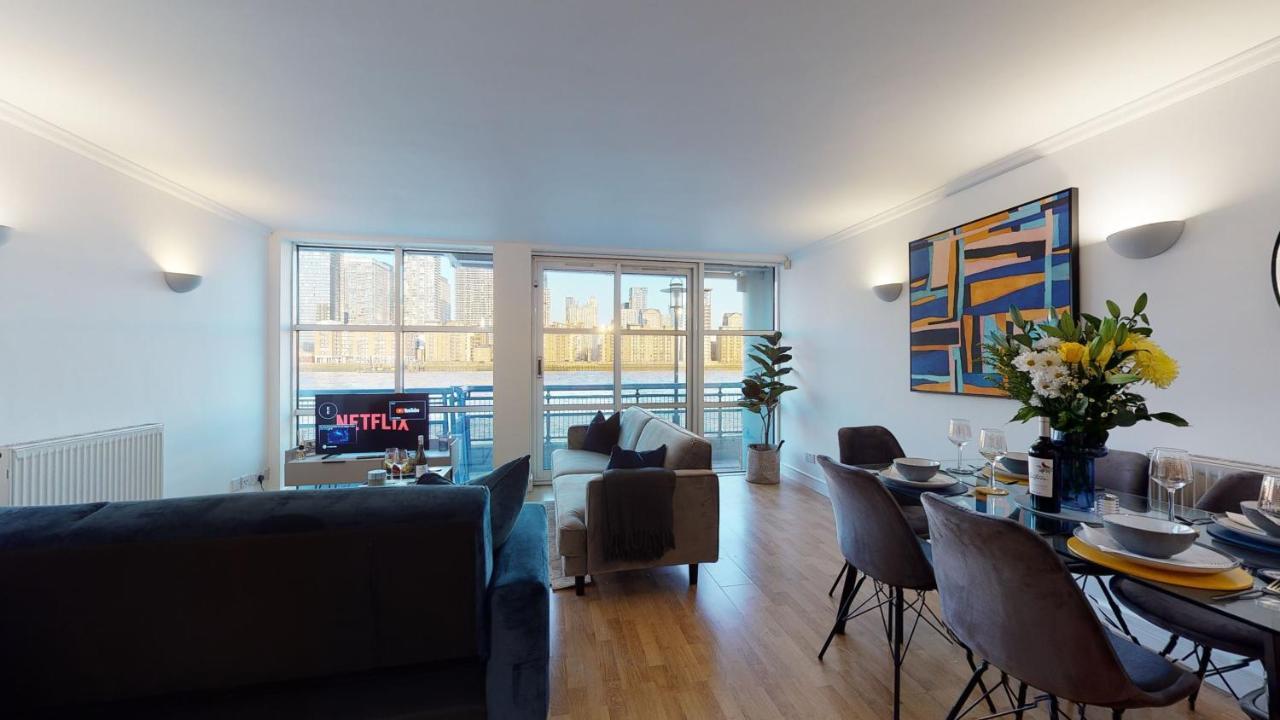 Apartment Docklands Riverside Superior 3 Bedroom Apartment By Delta Accomodation London