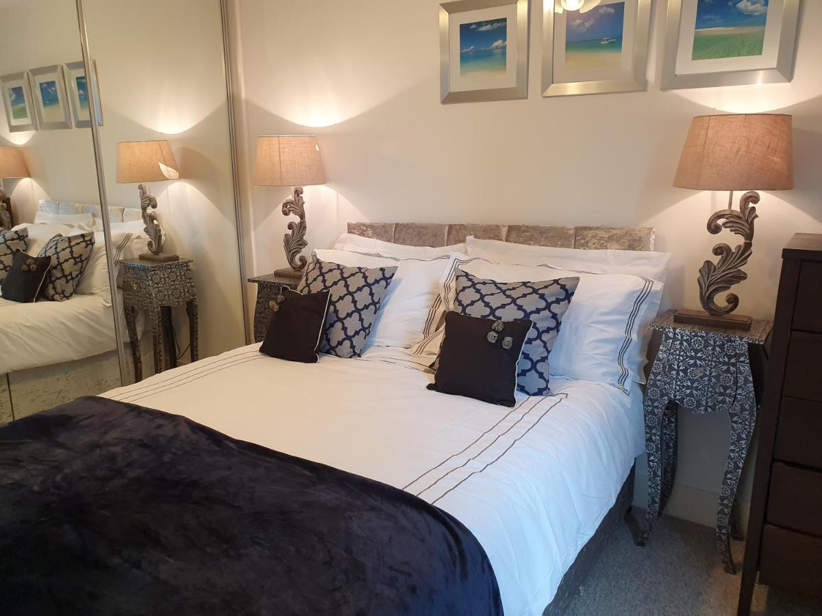 Leilighet 1 Bed Suite, Waterside, Canary Wharf *