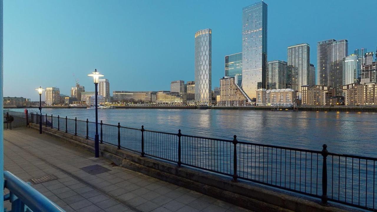Docklands Riverside Superior 3 Bedroom Apartment By Delta Accomodation Apartment