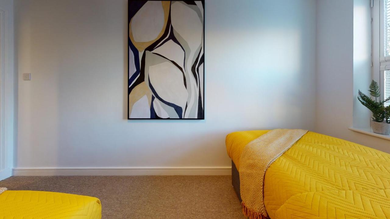 Docklands Riverside Superior 3 Bedroom Apartment By Delta Accomodation Apartment London