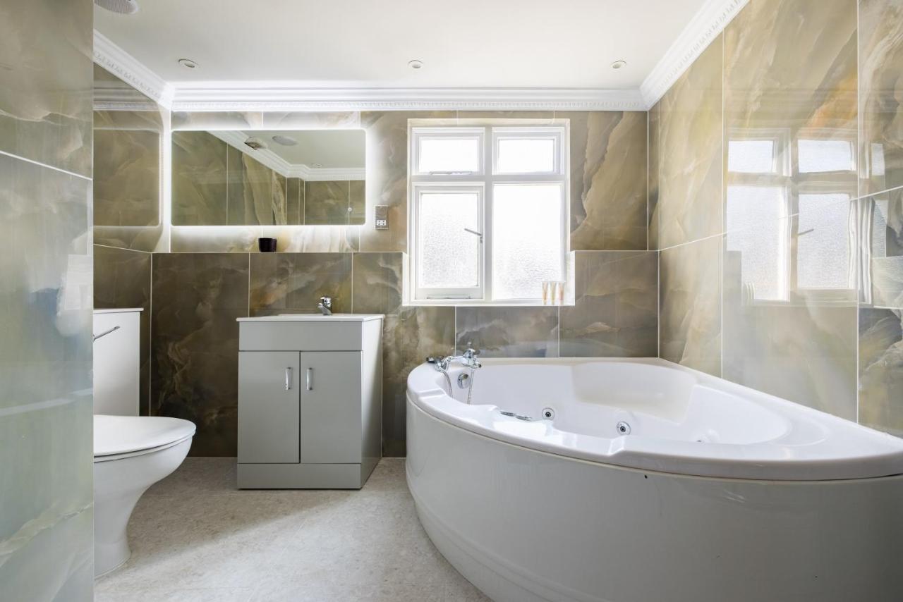Appartement The Sussex Garden Retreat - Elegant 2bdr Flat Londen