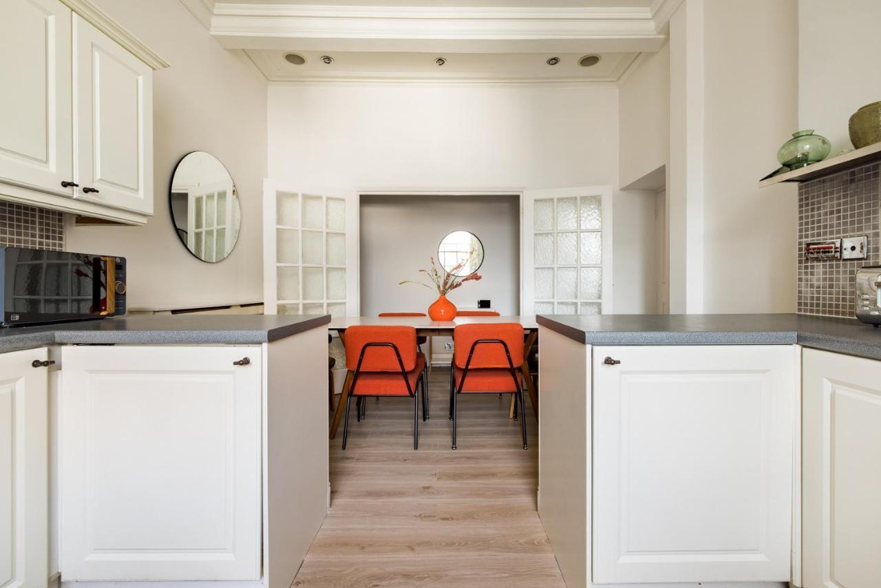 The Sussex Garden Retreat - Elegant 2bdr Flat Appartement Londen
