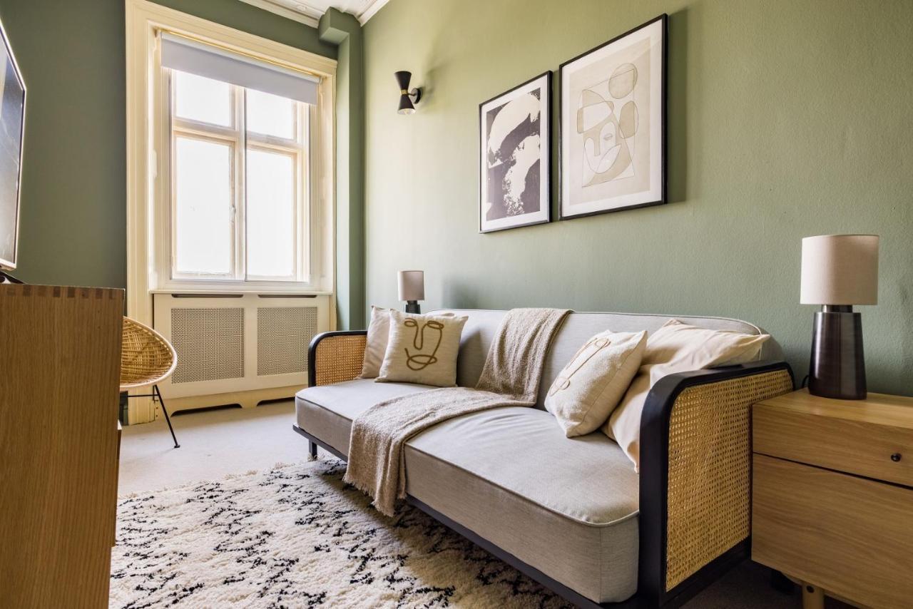 Appartement The Sussex Garden Retreat - Elegant 2bdr Flat Londen