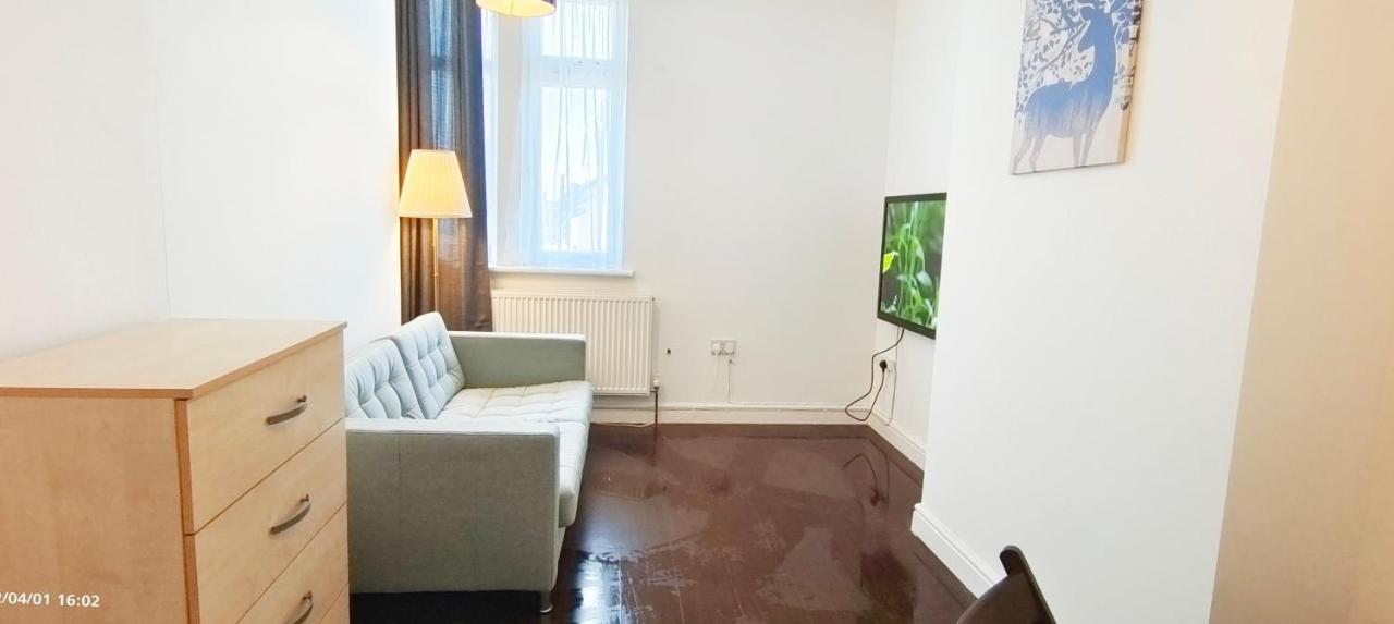 Acacia Flat 189 *