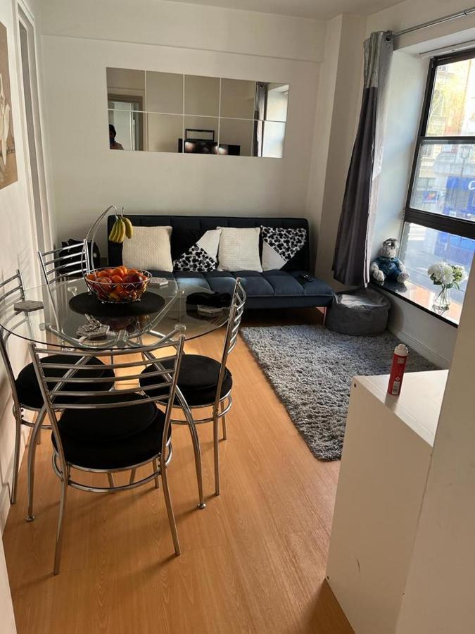 Stunning Oxford Street Furnished Appartement *