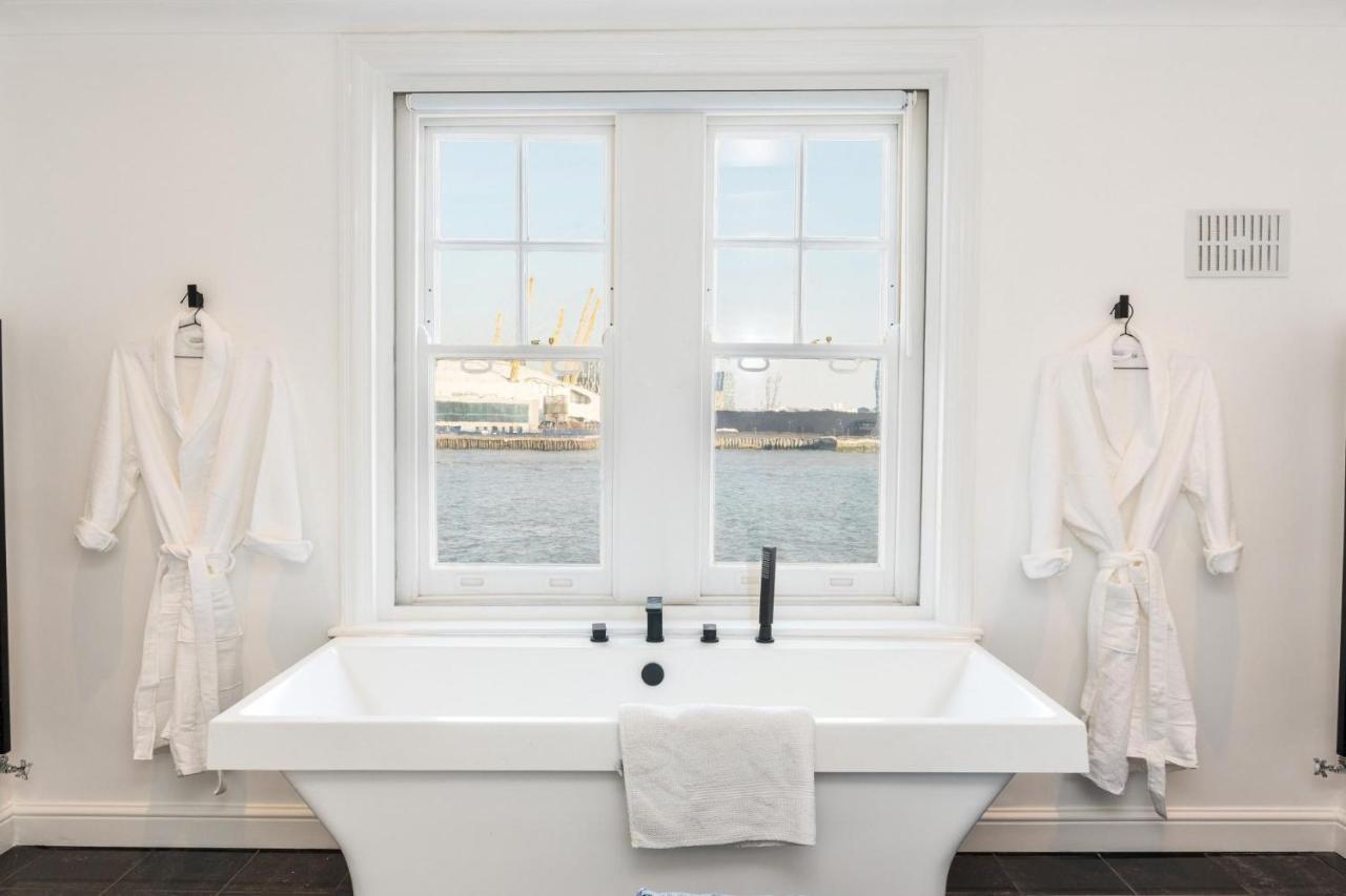 Stunning 3bd Riverside Flat Communal Roof Terrace Leilighet *