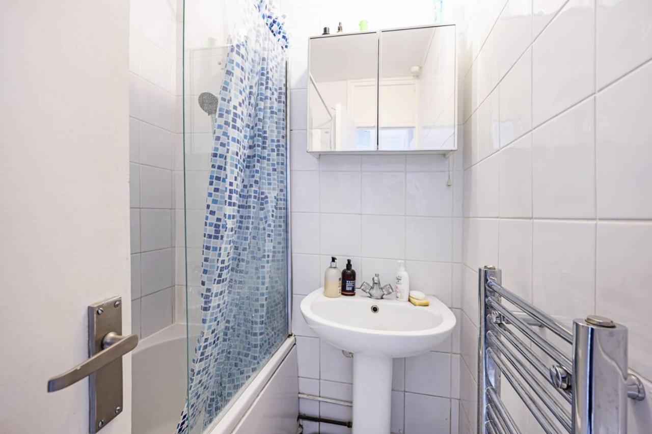 1-double Bedroom Aparment In Leilighet