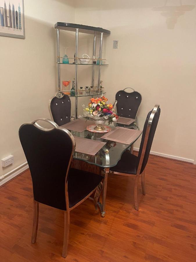 Aa Luxury Apartment London