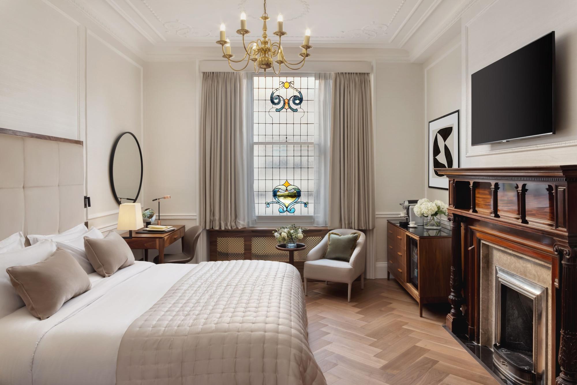 The Queens Gate 4*