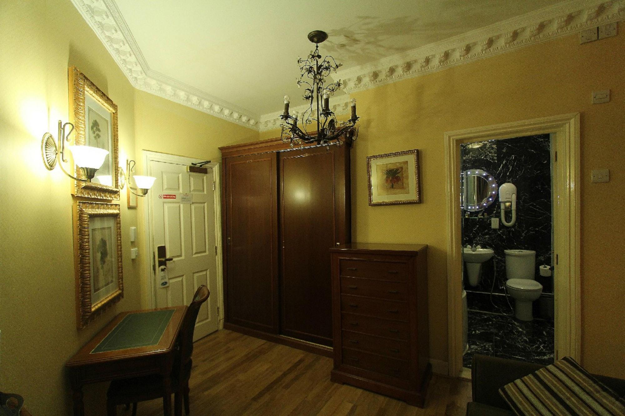 Opulence Boutique Hotel London