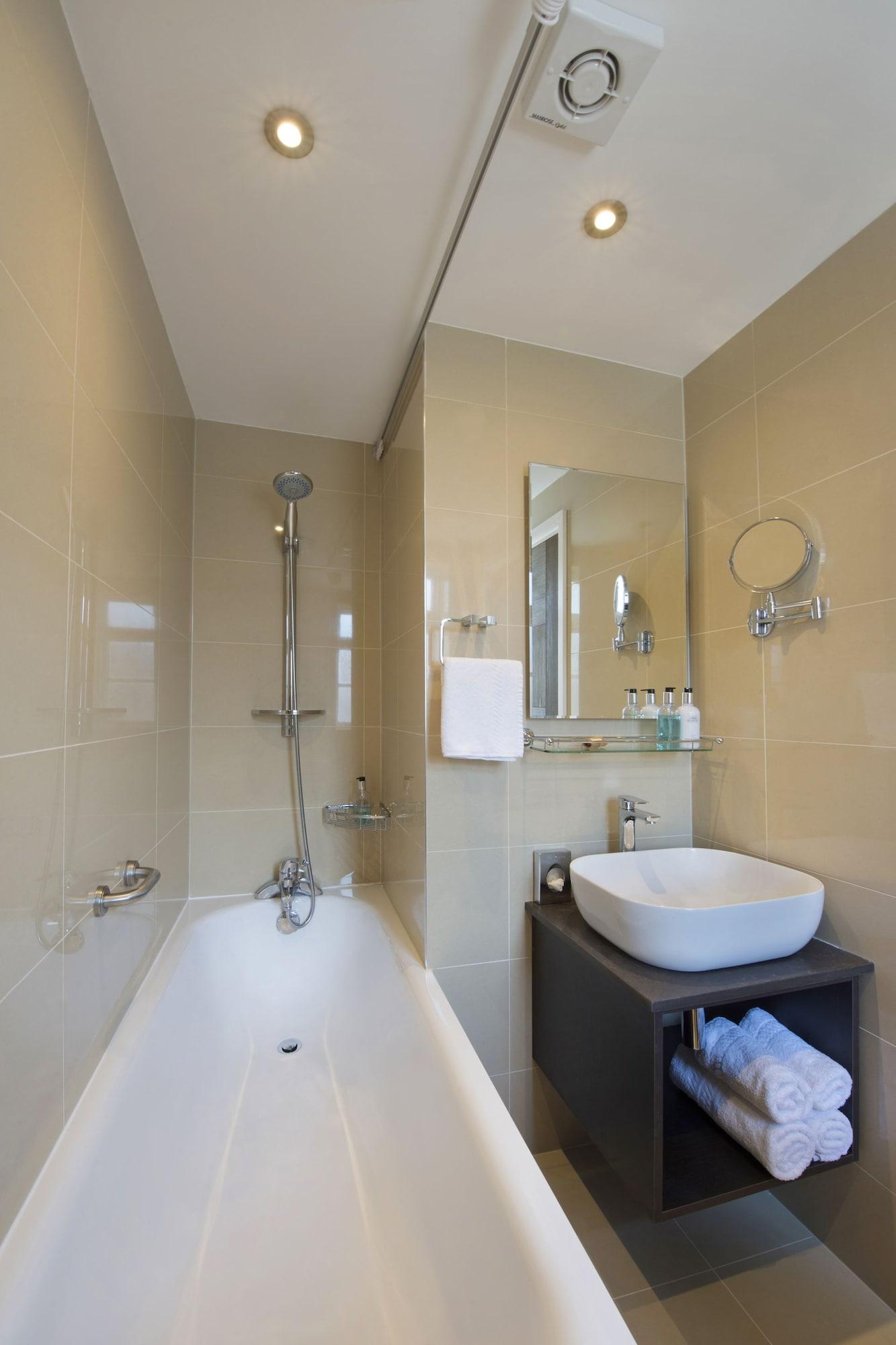 Oyo Townhouse 30 Sussex Hotel, Paddington London