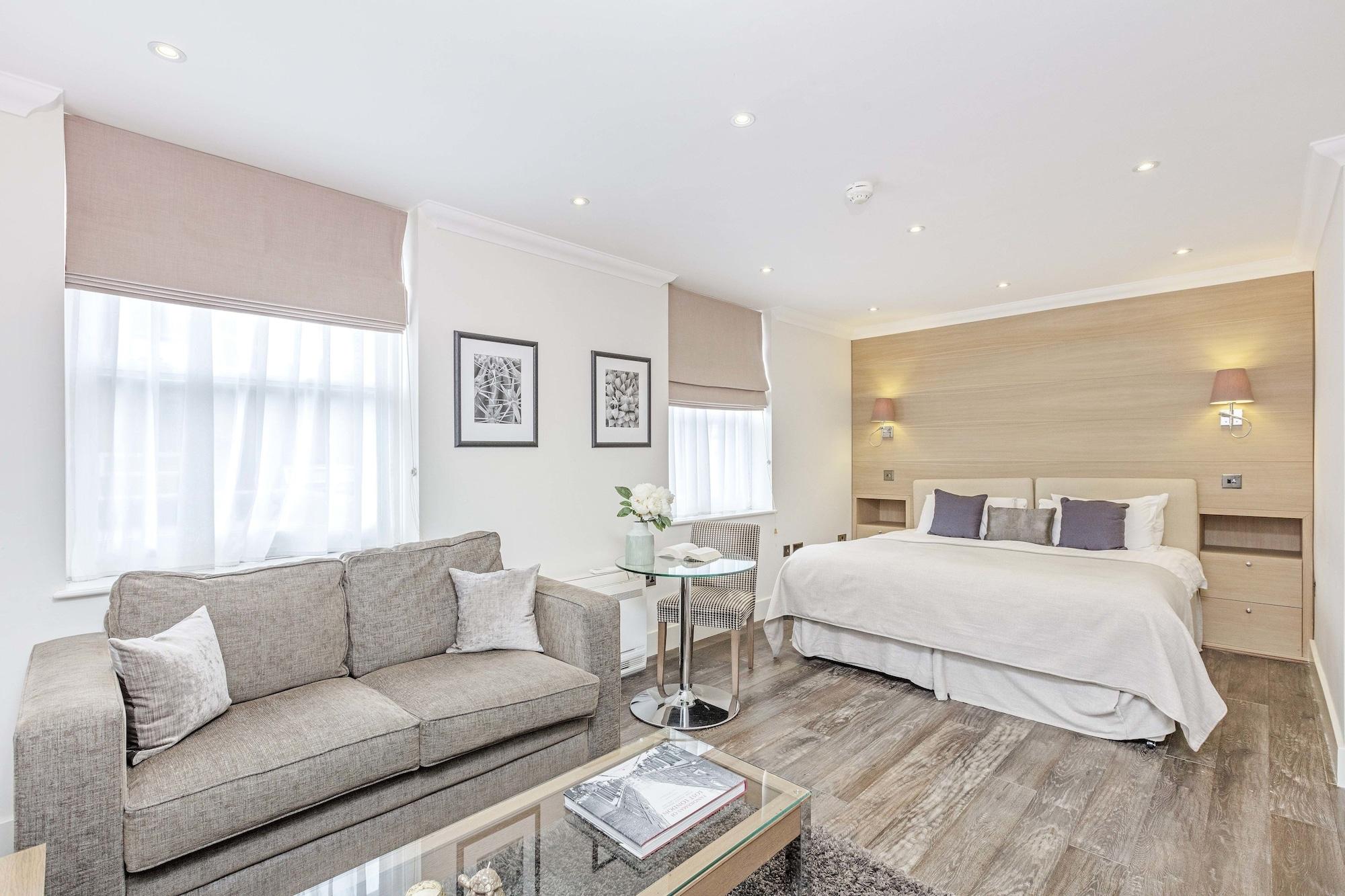 Ashburn Court 4*