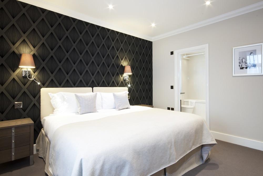 Aparthotel Ashburn Court 4*