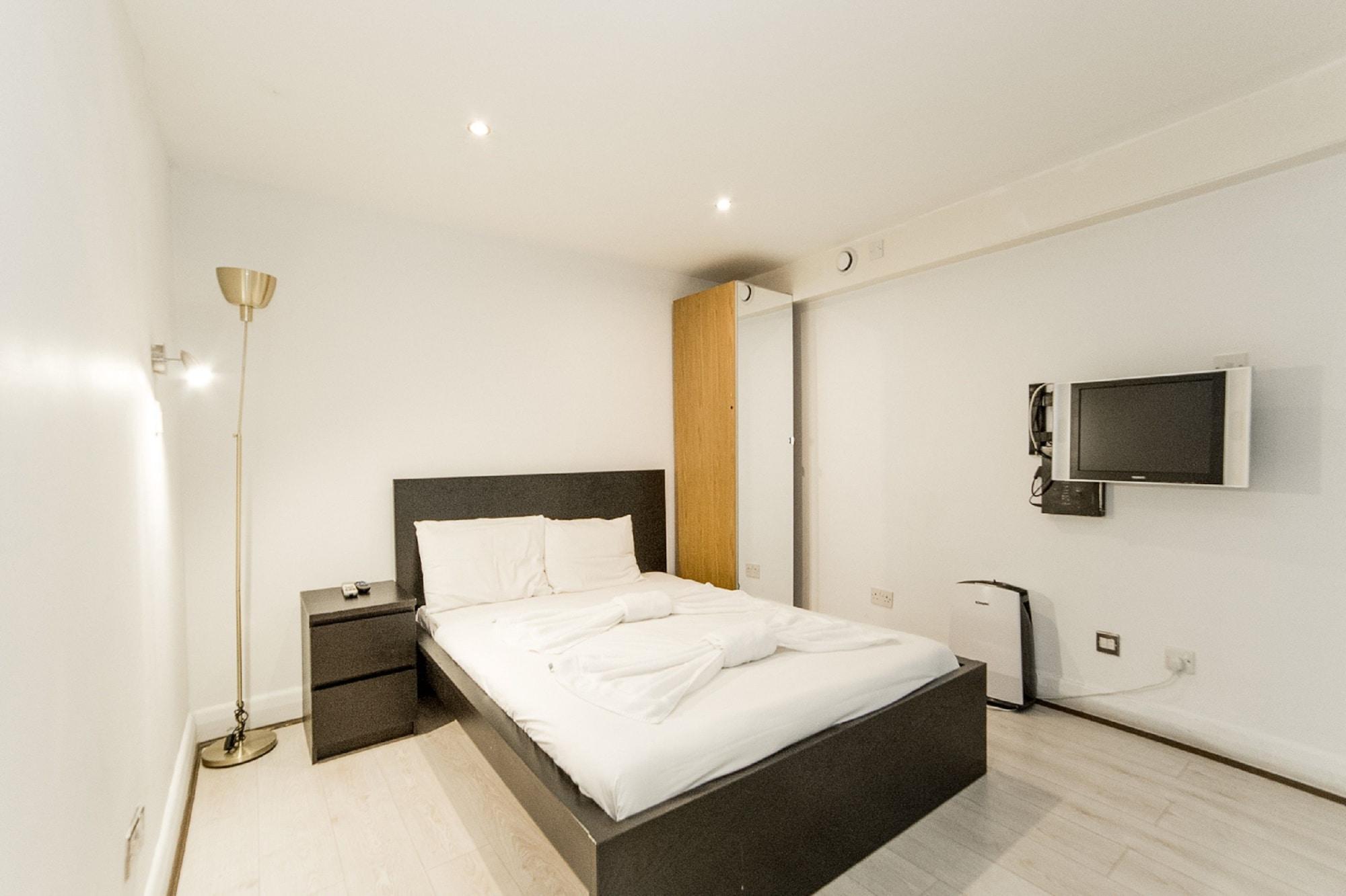 Imperial Court Hotel London