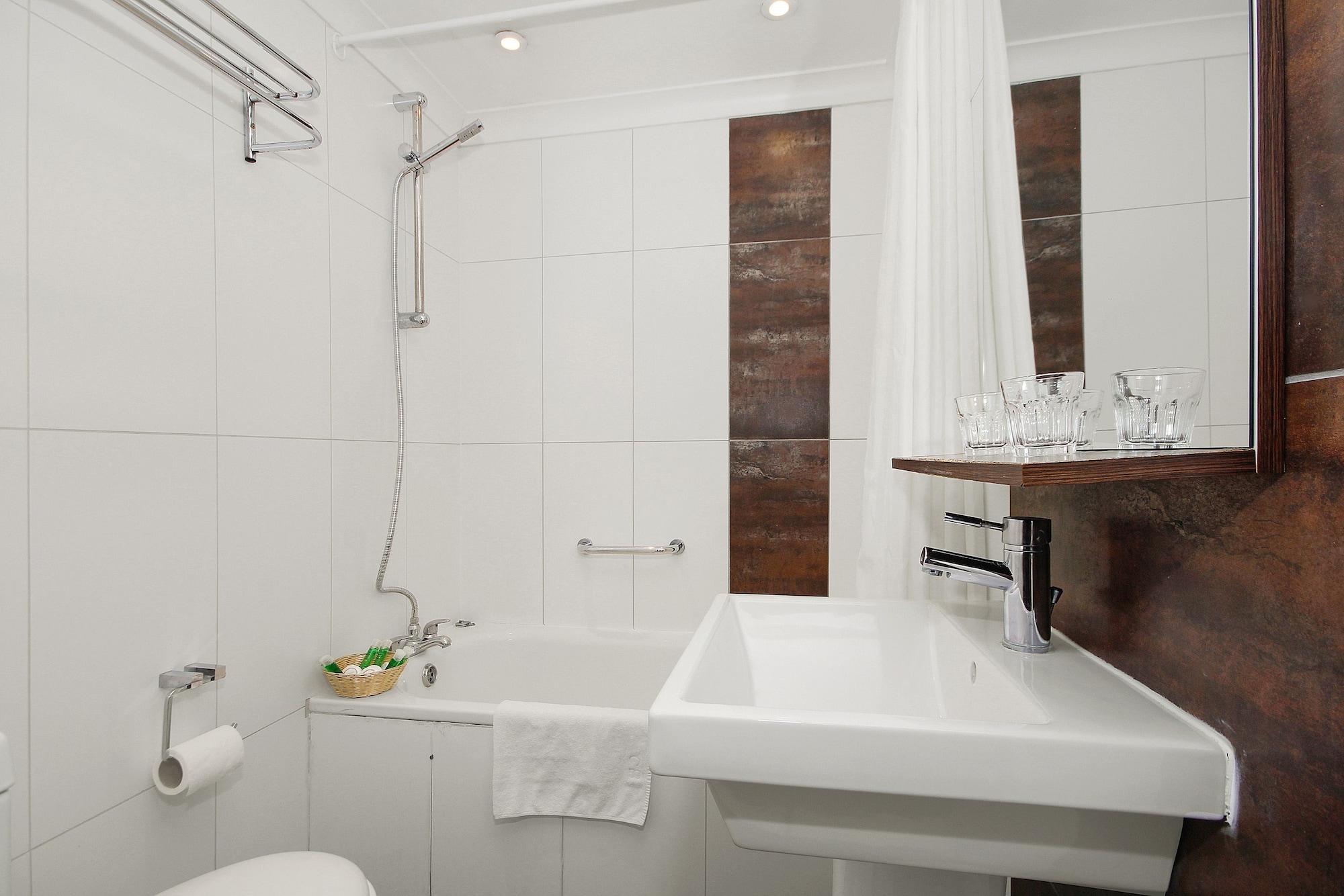Hotel Kingswaypark At Park Avenue London
