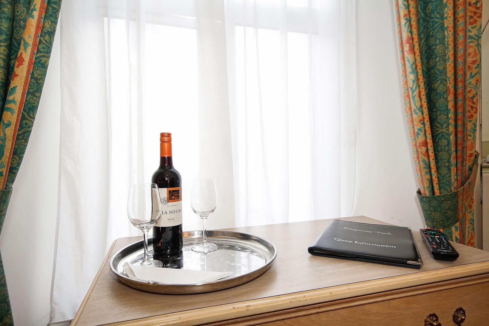Kingswaypark At Park Avenue 3* London
