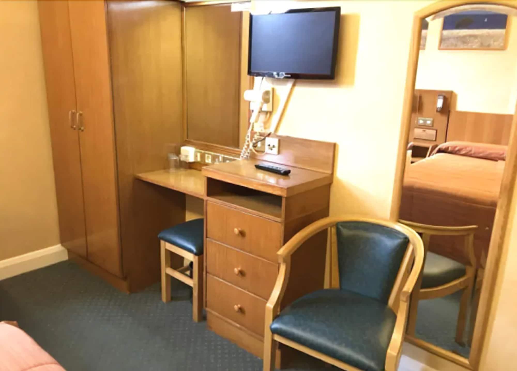 Beverley 3* London