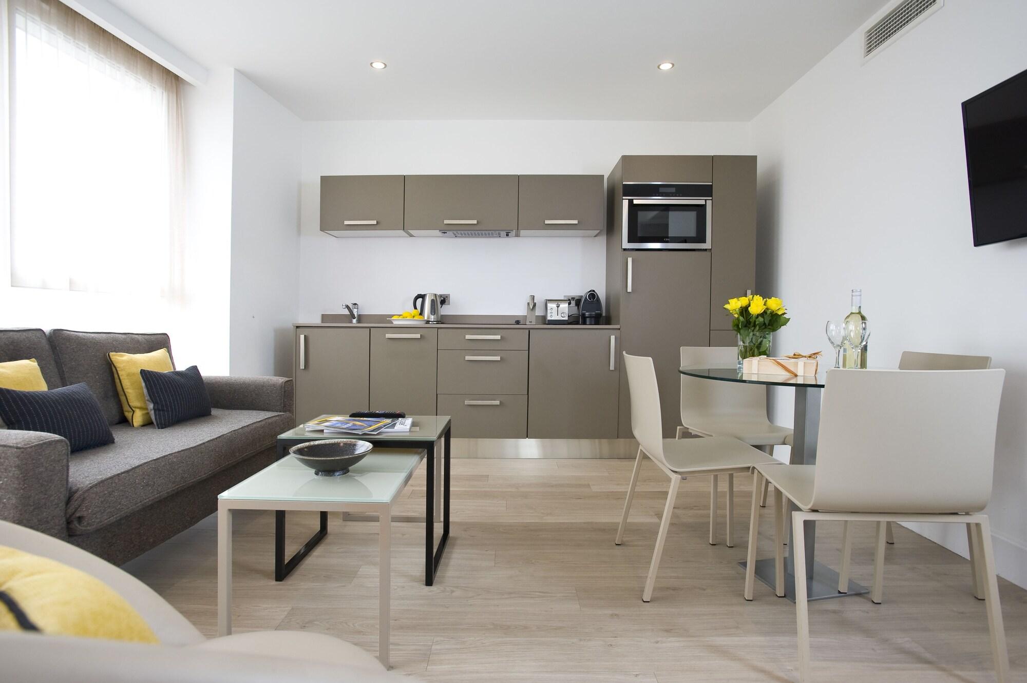 The Rosebery By Supercity Aparthotel 4*