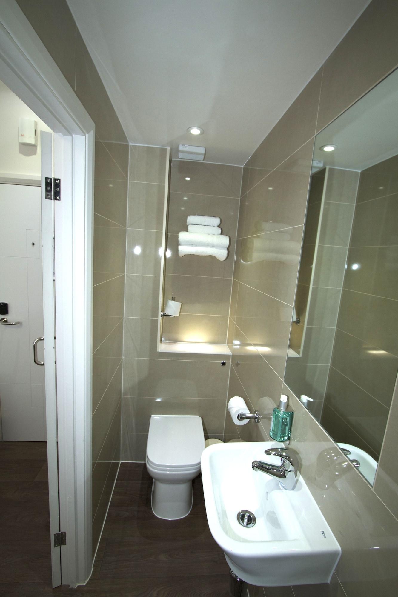 Chiswick 4*