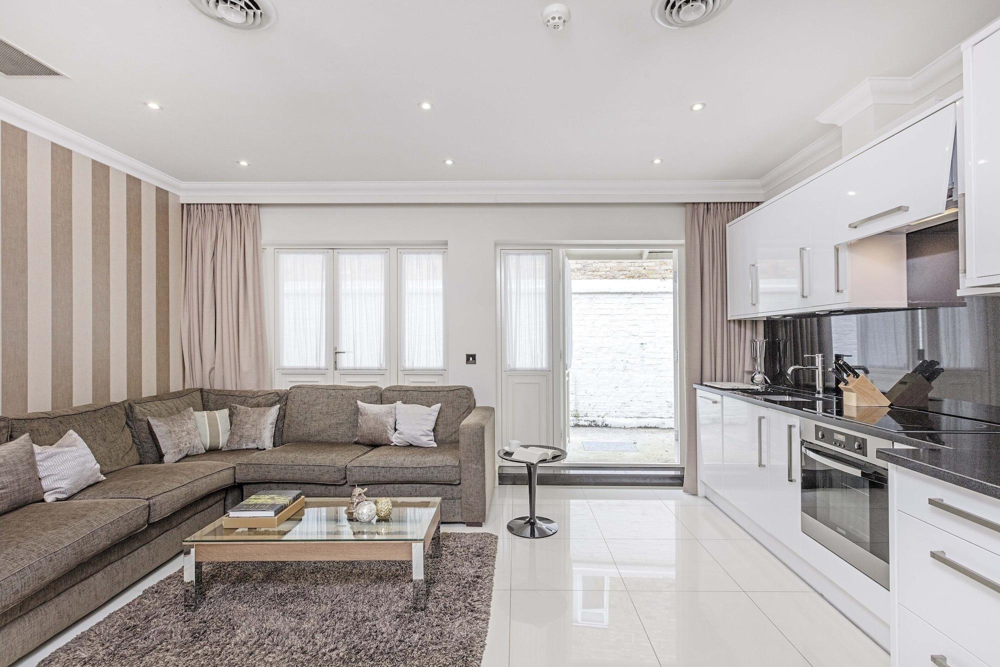 Ashburn Court London