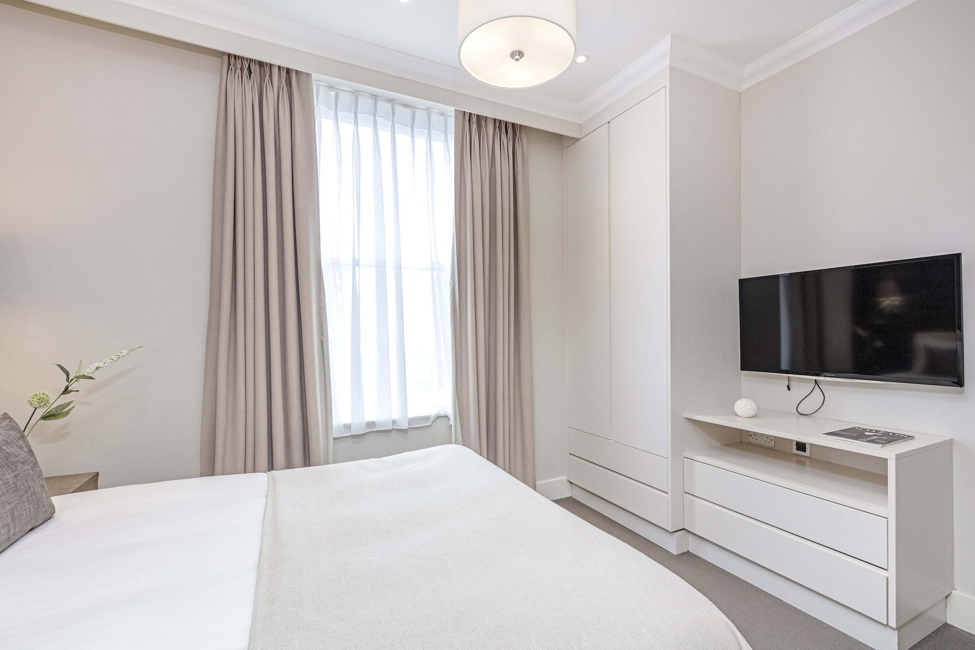 Aparthotel Ashburn Court London