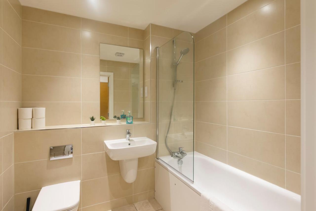 Apartment Skyvillion - Beautiful One Bedroom Near Heathrow Airport