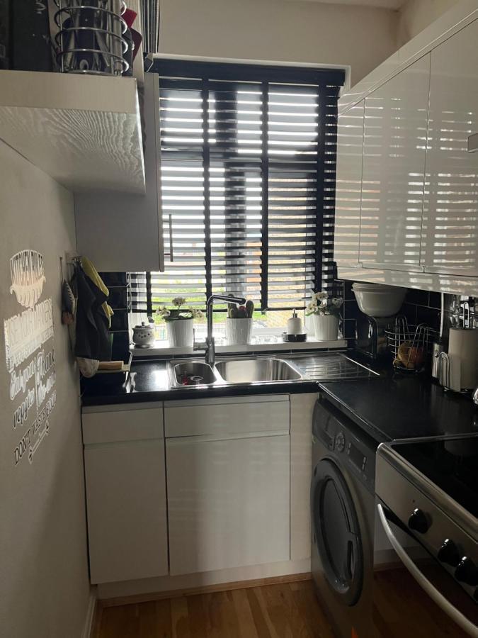Leilighet Lovely 2-bedroom In Zone 2 London