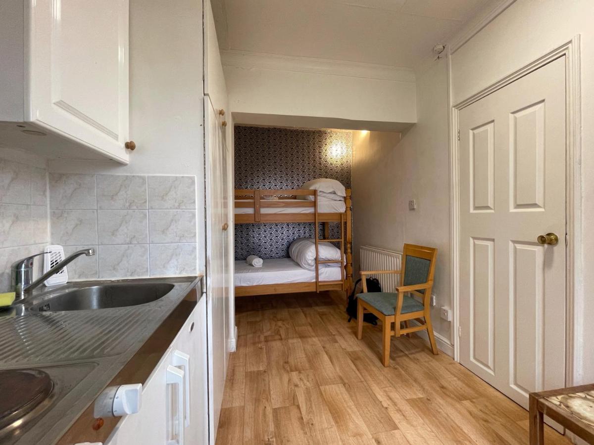 Smart Suits - Wembley Apartment London