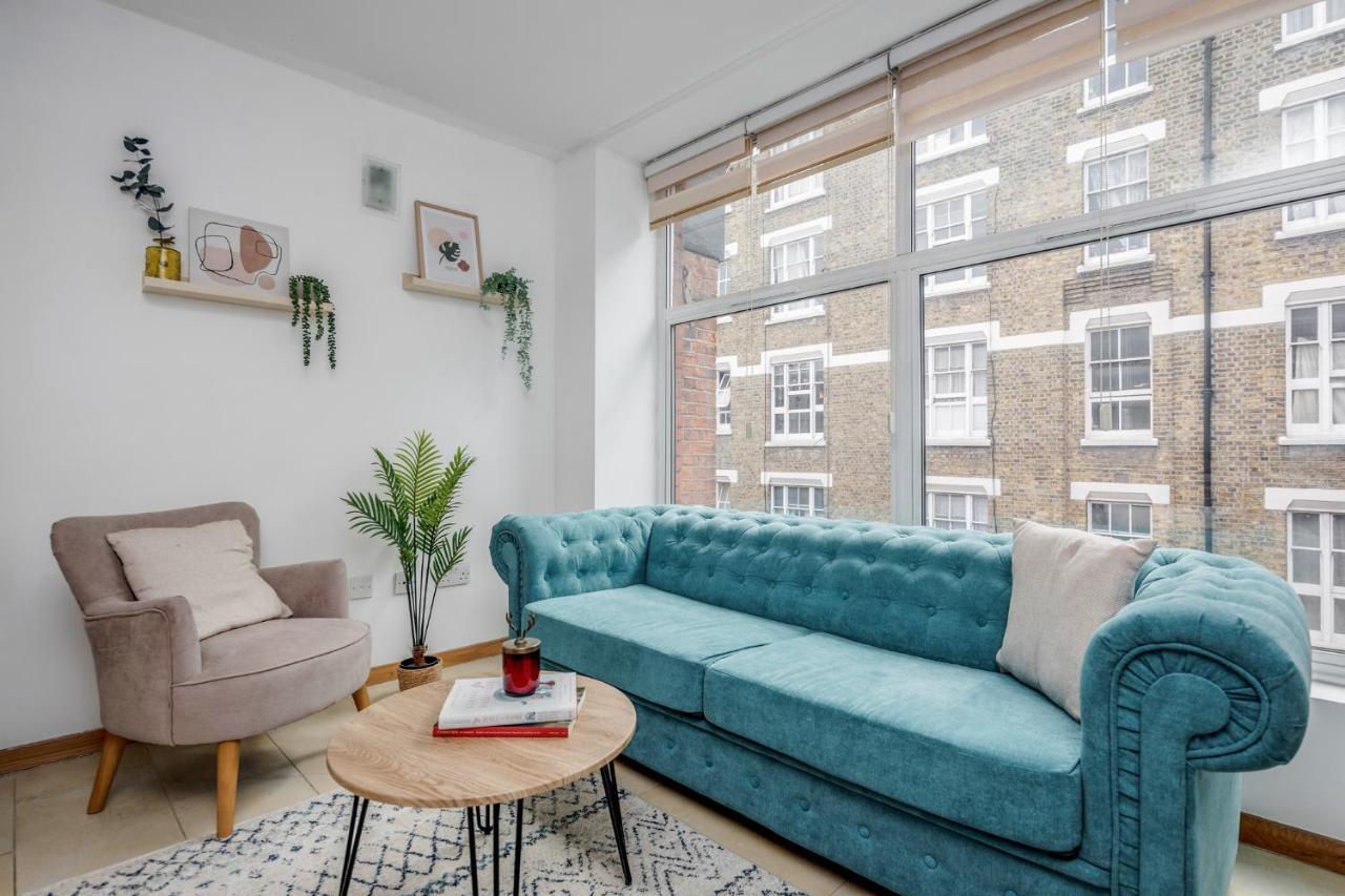 Apartment Holborn, Lovely And Bright For 4 London