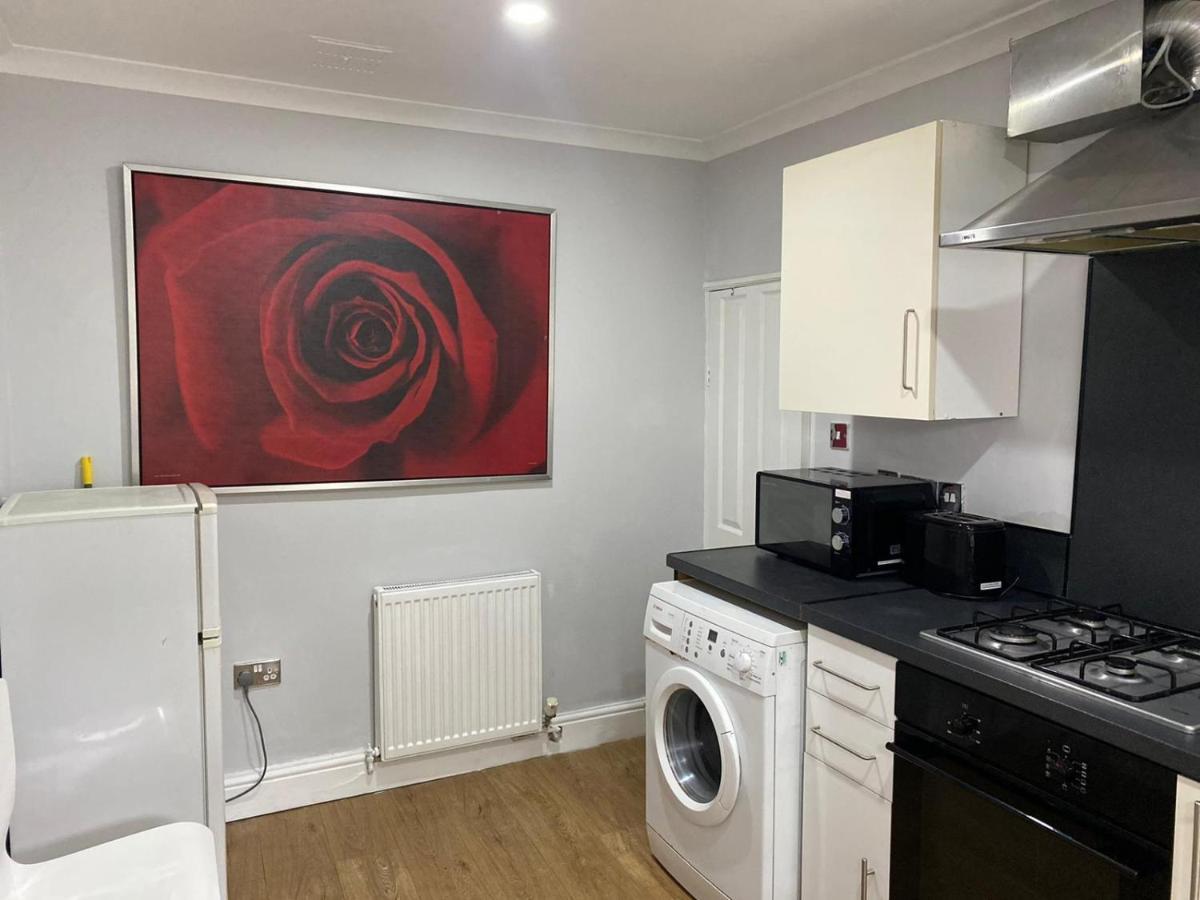 Appartement Dodi Aparts London, Near Stratford Close To Tube Station